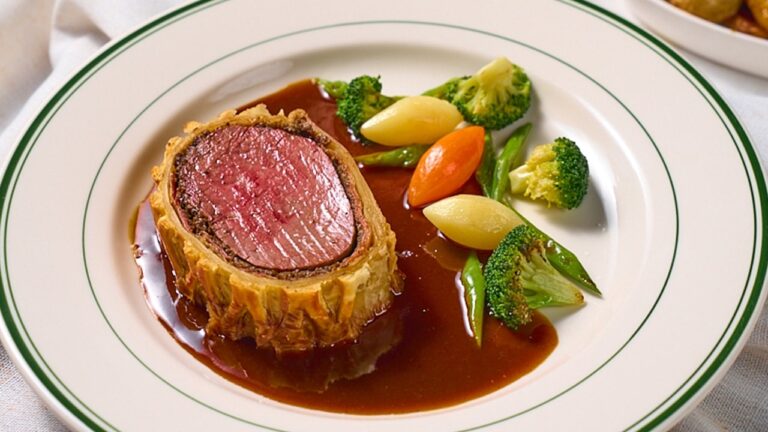 How to Make Beef Wellington