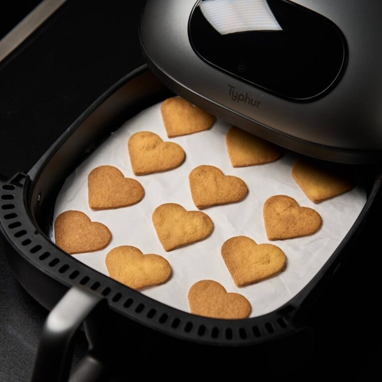 Can you Put Parchment Paper in an Air Fryer?